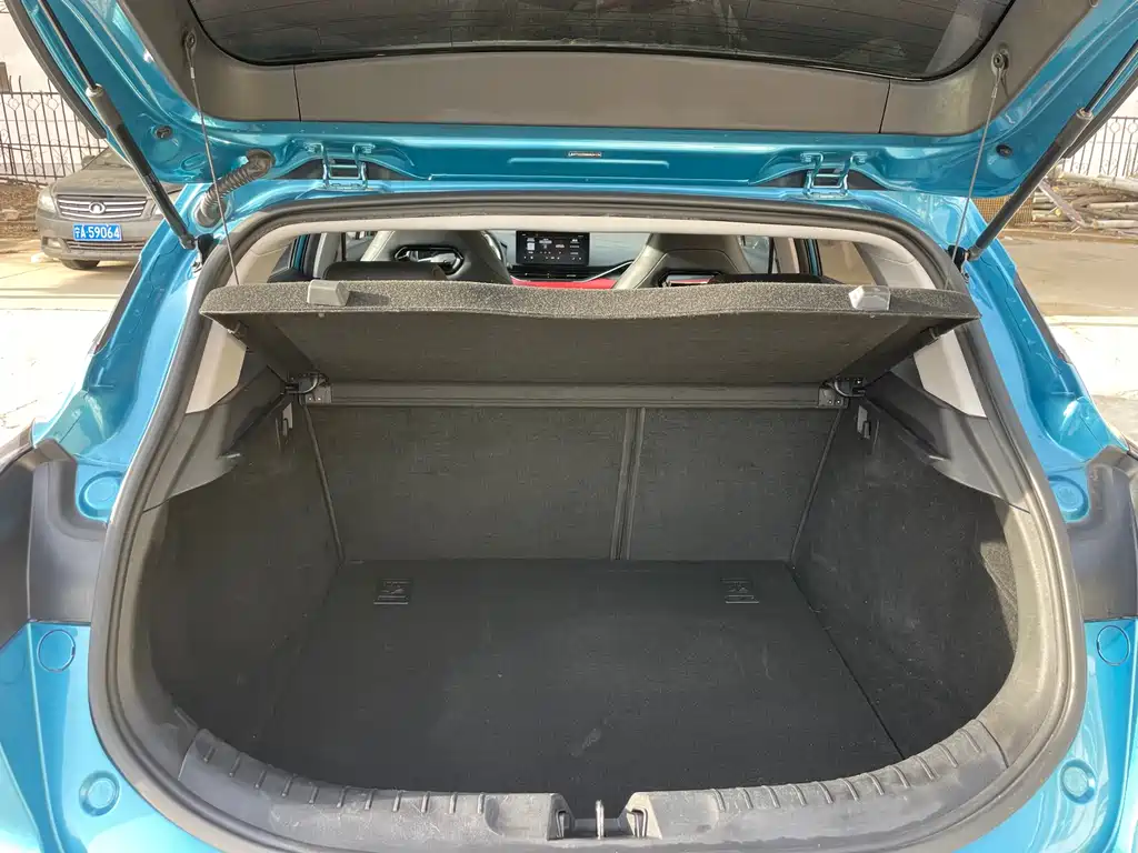 Emgrand S 2021 1.4T CVT luxury model купить на сайте DeffCars
