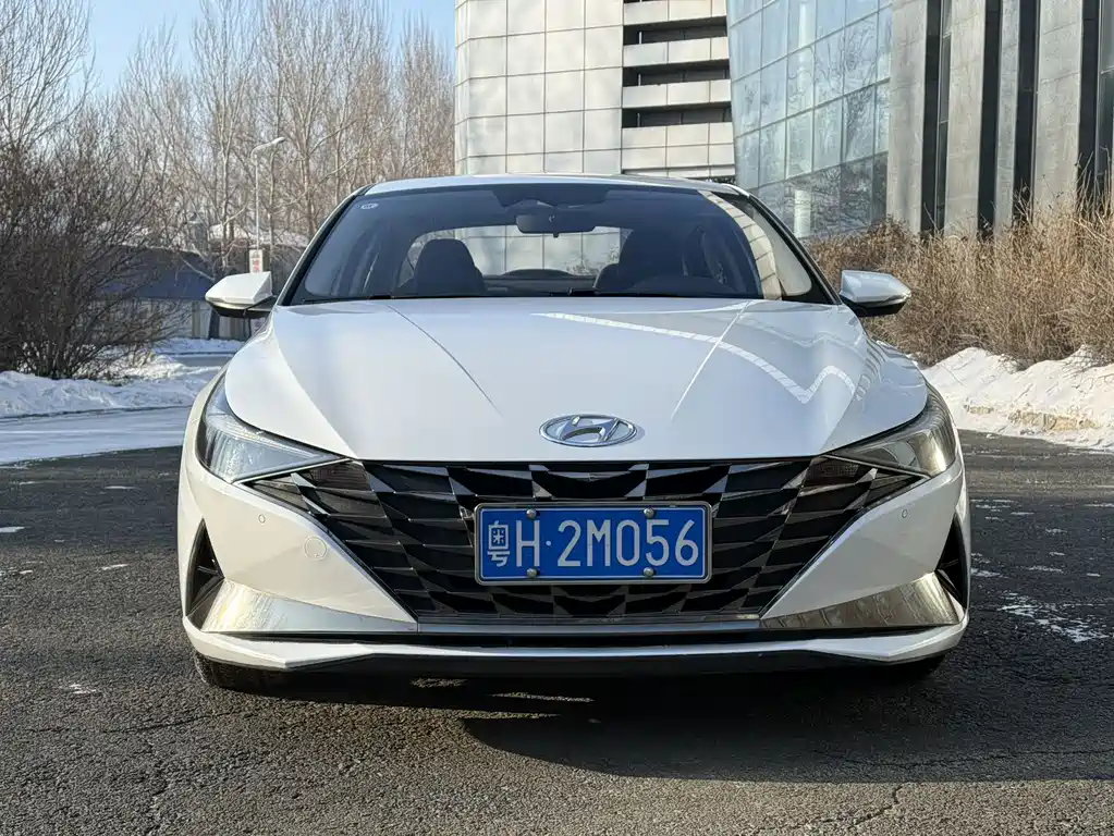 Elantra 2022 1.5L CVT LUX Premium Edition купить на сайте DeffCars