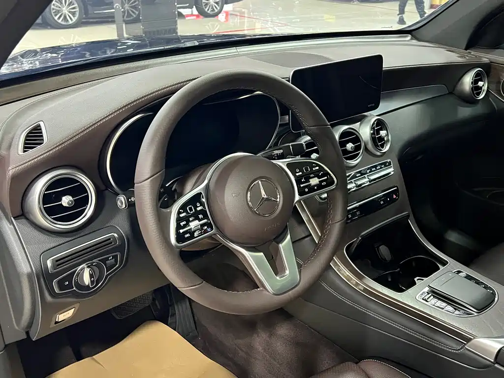 Mercedes-Benz GLC 2020 GLC 300 L 4MATIC Dynamic купить на сайте DeffCars