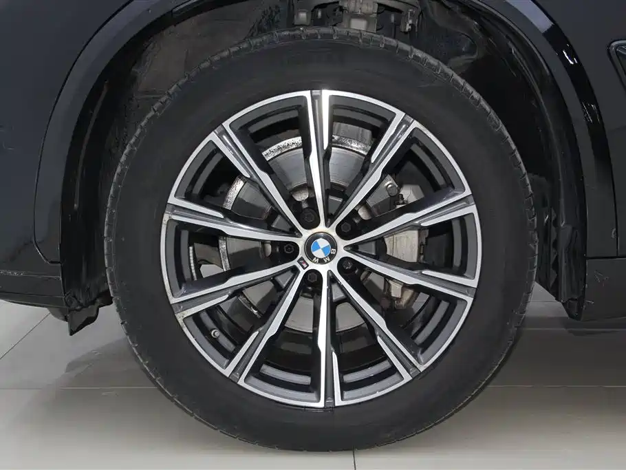 BMW X5 2022 facelift xDrive 30Li exclusive M sports package купить на сайте DeffCars