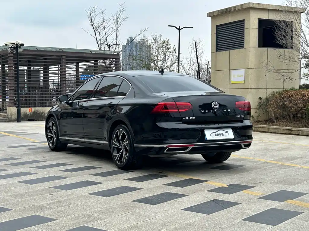 Magotan 2021 330TSI DSG 30th Anniversary Edition купить на сайте DeffCars