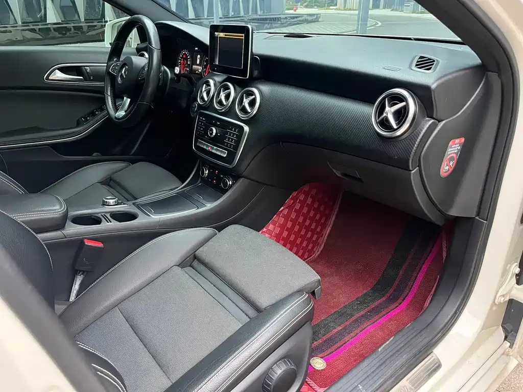 Mercedes-Benz A-Class Imported 2017 A 200 Dynamic купить на сайте DeffCars