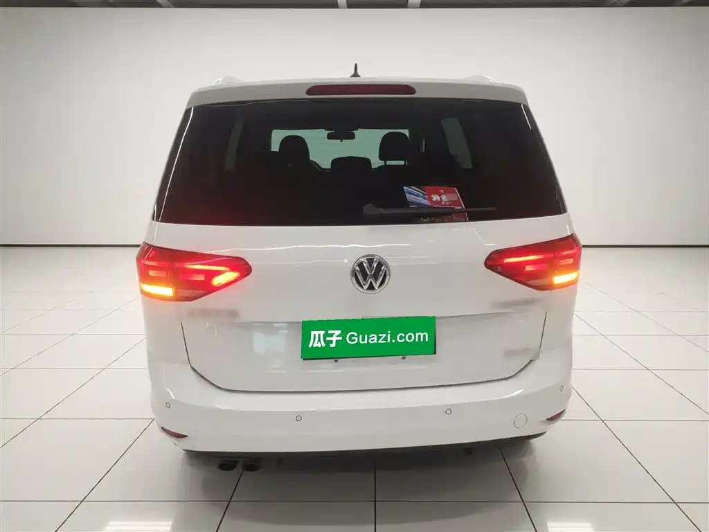 Touran 2018 Touran L 280TSI DSG Fashion Edition 7 seats National V купить на сайте DeffCars