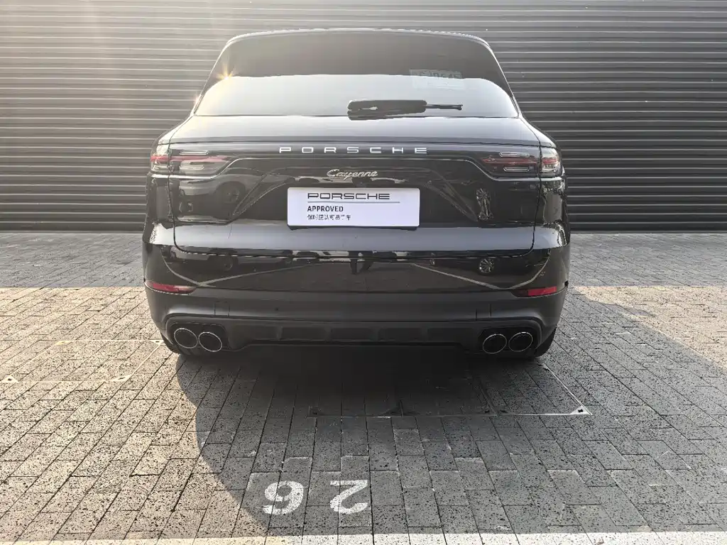 Cayenne New Energy 2021 Cayenne E-Hybrid 2.0T купить на сайте DeffCars