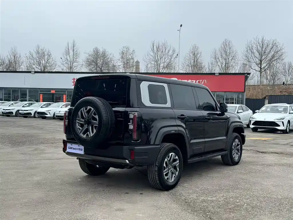 Beijing Off-Road BJ40 2024 2.0T New City Hunter Edition Knight Type купить на сайте DeffCars