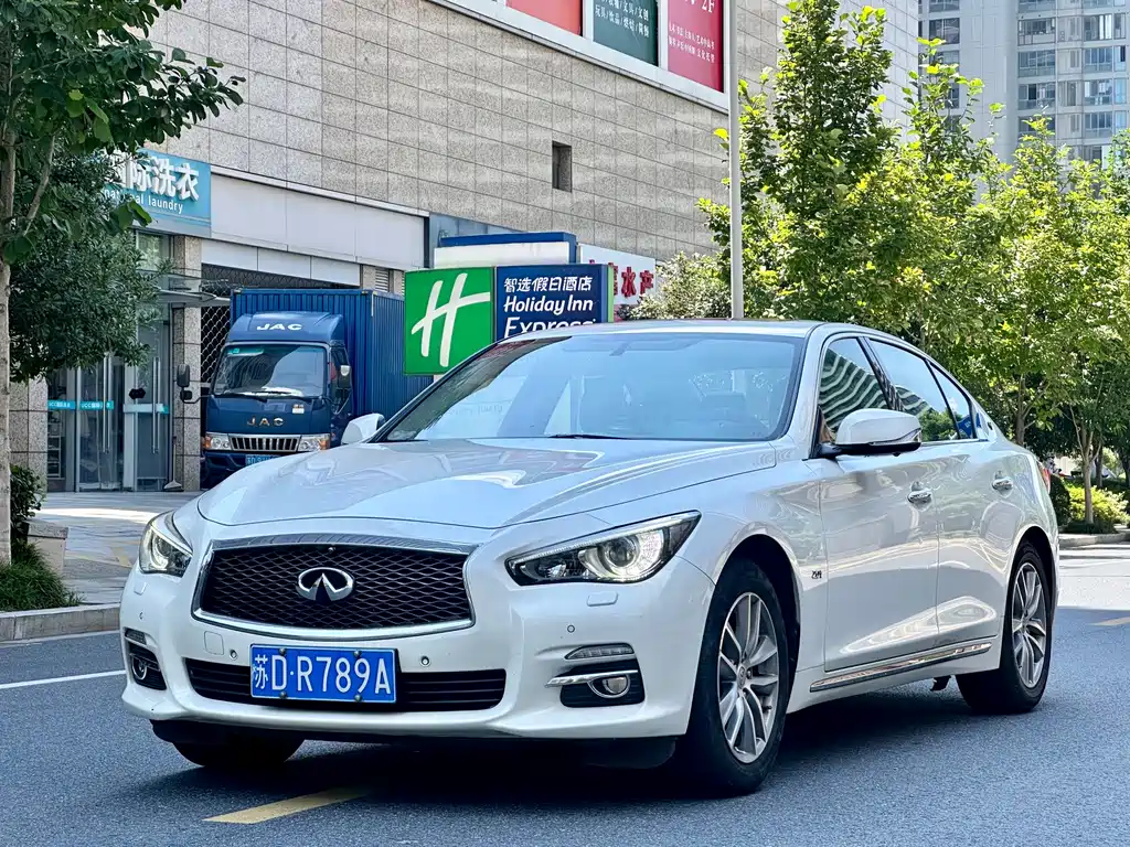 Infiniti Q50L 2015 2.0T Enjoy Edition купить на сайте DeffCars