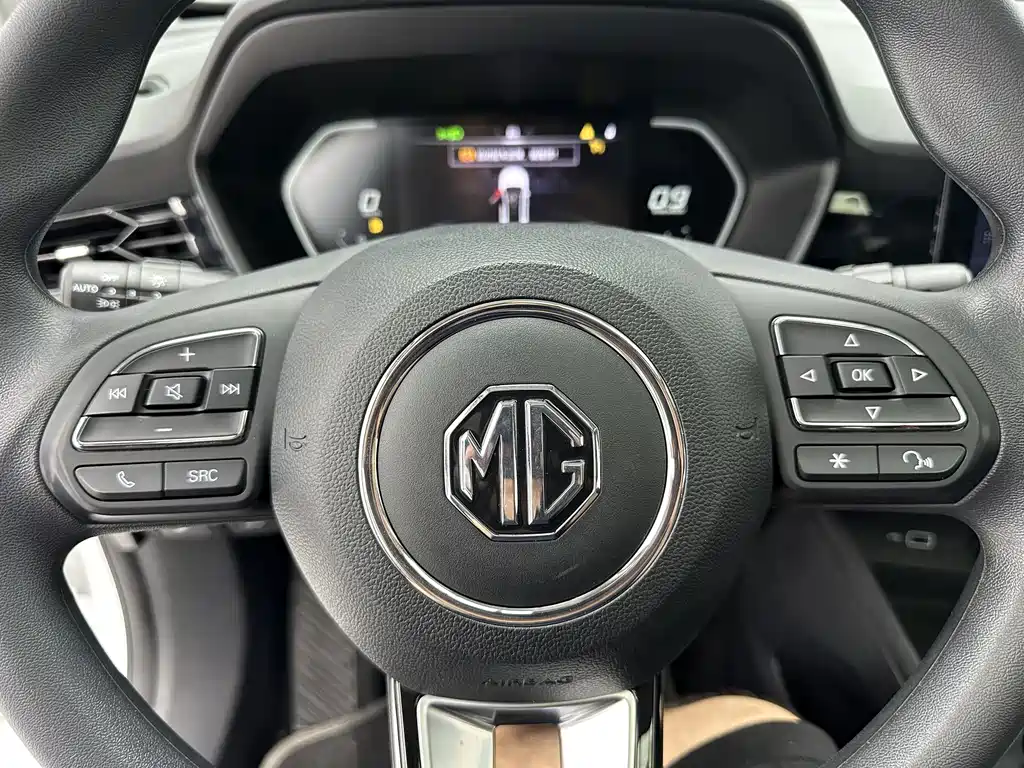 MG5 2023 180DVVT CVT Deluxe Edition купить на сайте DeffCars