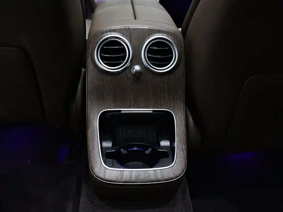 Mercedes-Benz E-Class 2023 E 260 L купить на сайте DeffCars