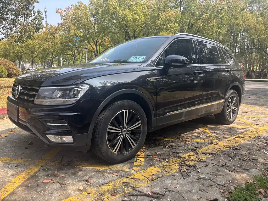 Tiguan L 2019 330TSI automatic two-wheel drive panoramic comfort version National VI купить на сайте DeffCars