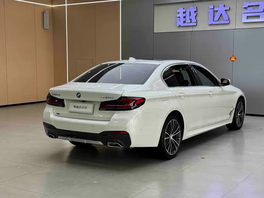 BMW 5 Series 2022 530Li xDrive M Sports Package купить на сайте DeffCars