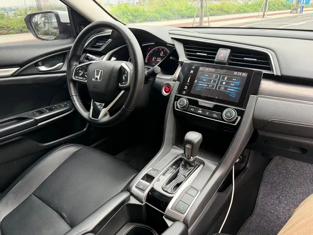 Civic 2019 220TURBO CVT combustion version National V купить на сайте DeffCars