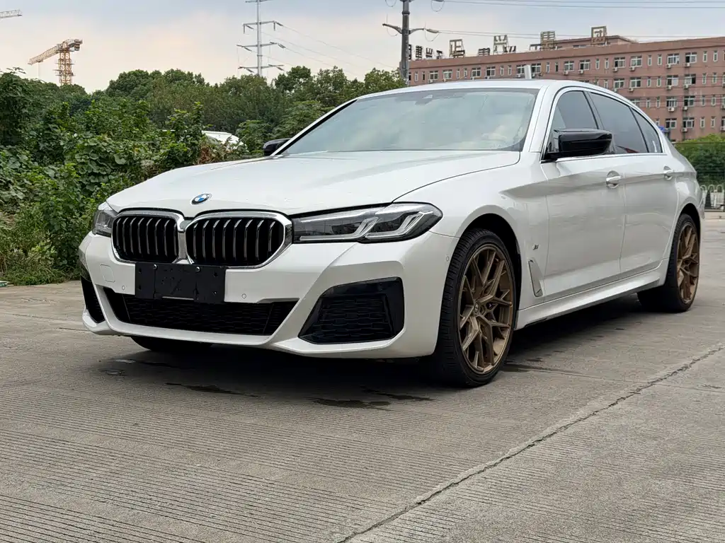 BMW 5 Series 2022 facelift 525Li M Sports Package купить на сайте DeffCars