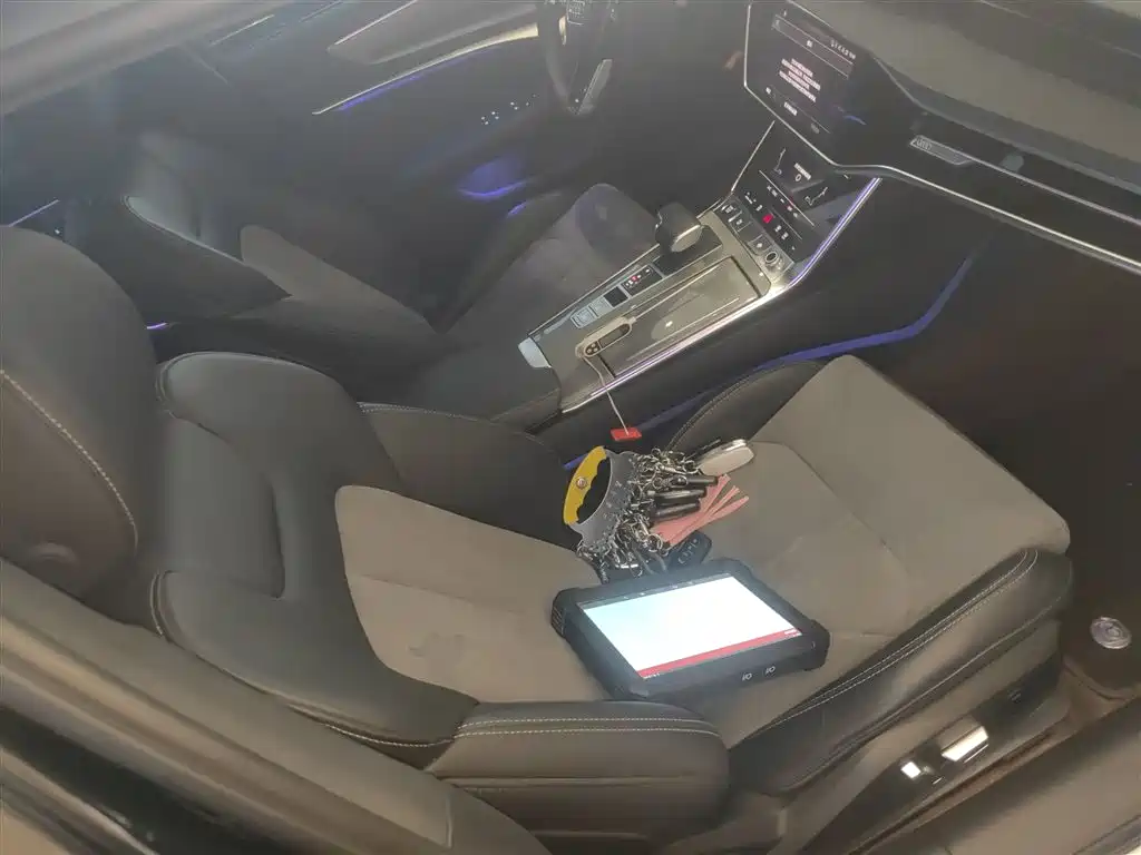 Audi A6L 2024 45 TFSI Premium Dynamic Model купить на сайте DeffCars