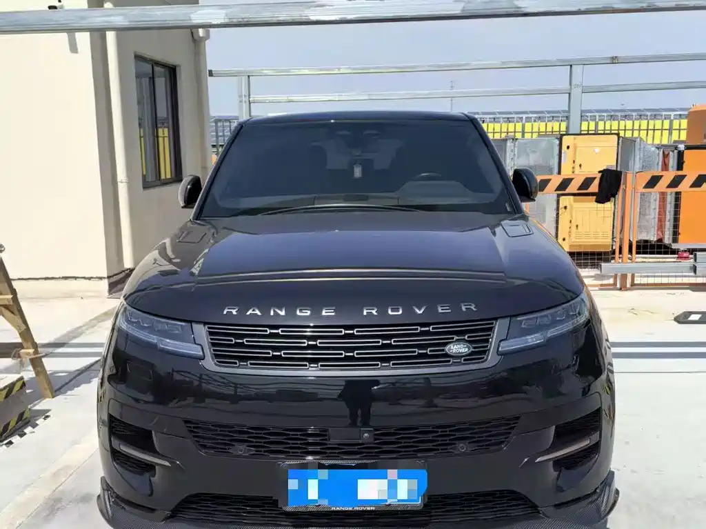 Range Rover Sport 2025 400PS Dynamic SE купить на сайте DeffCars