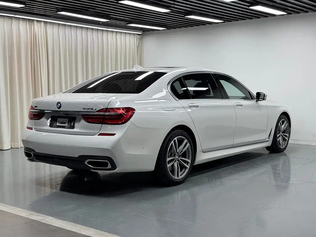 BMW 7 Series 2018 730Li Exclusive M Sports Package купить на сайте DeffCars