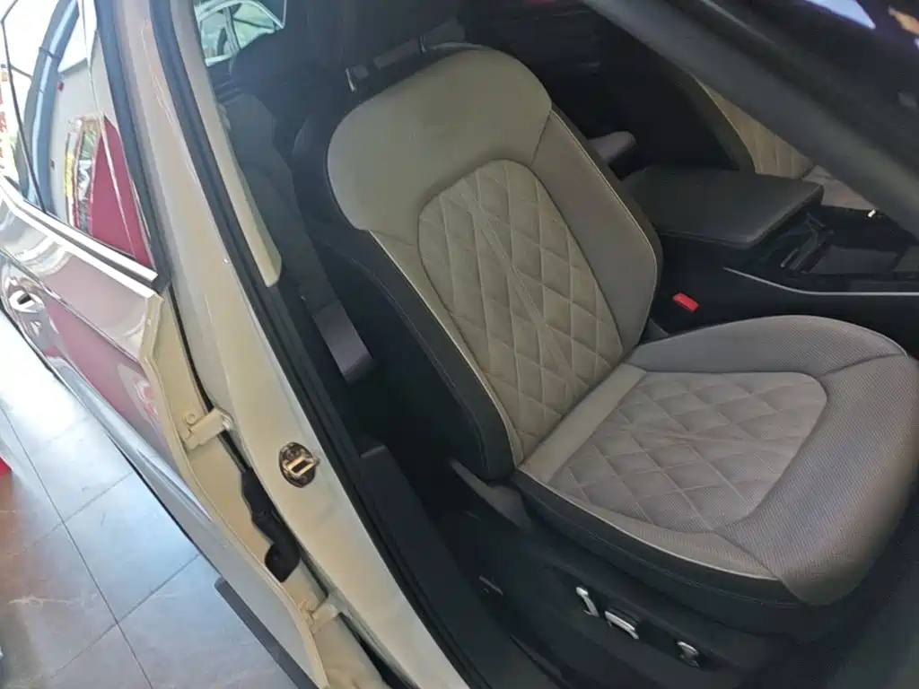 Lanxun 2023 380TSI four-wheel drive R-Line first edition купить на сайте DeffCars