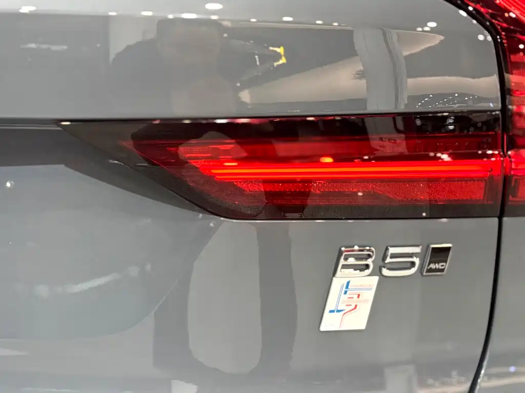 Volvo V90 2022 Cross Country B5 AWD Zhiyuan Edition купить на сайте DeffCars