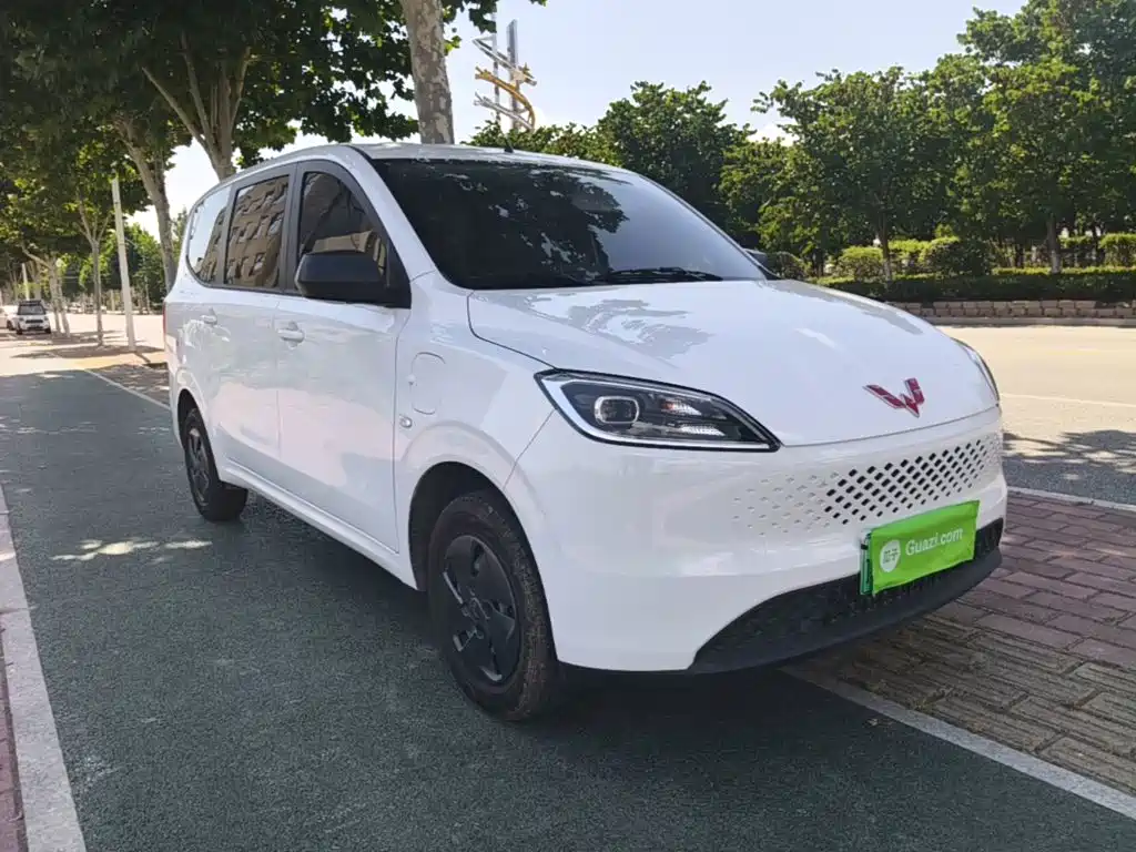Wuling Hongguang New Energy 2025 Extended Range Hybrid 50KM Comfort Type купить на сайте DeffCars