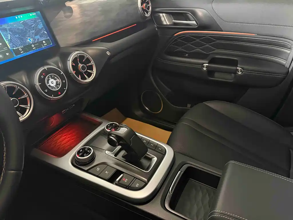 Tank 300 2021 Off-Road Version 2.0T Conqueror купить на сайте DeffCars