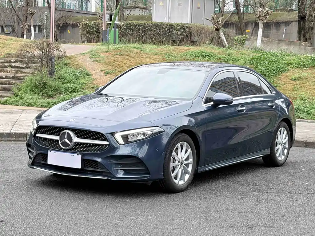 Mercedes-Benz A-Class 2019 A 200 L Sports Sedan купить на сайте DeffCars