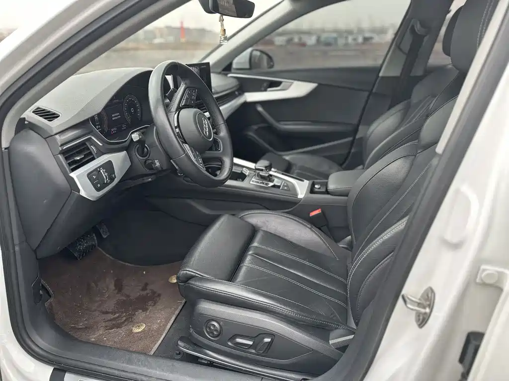 Audi A4L 2023 40 TFSI Fashionable and Elegant купить на сайте DeffCars