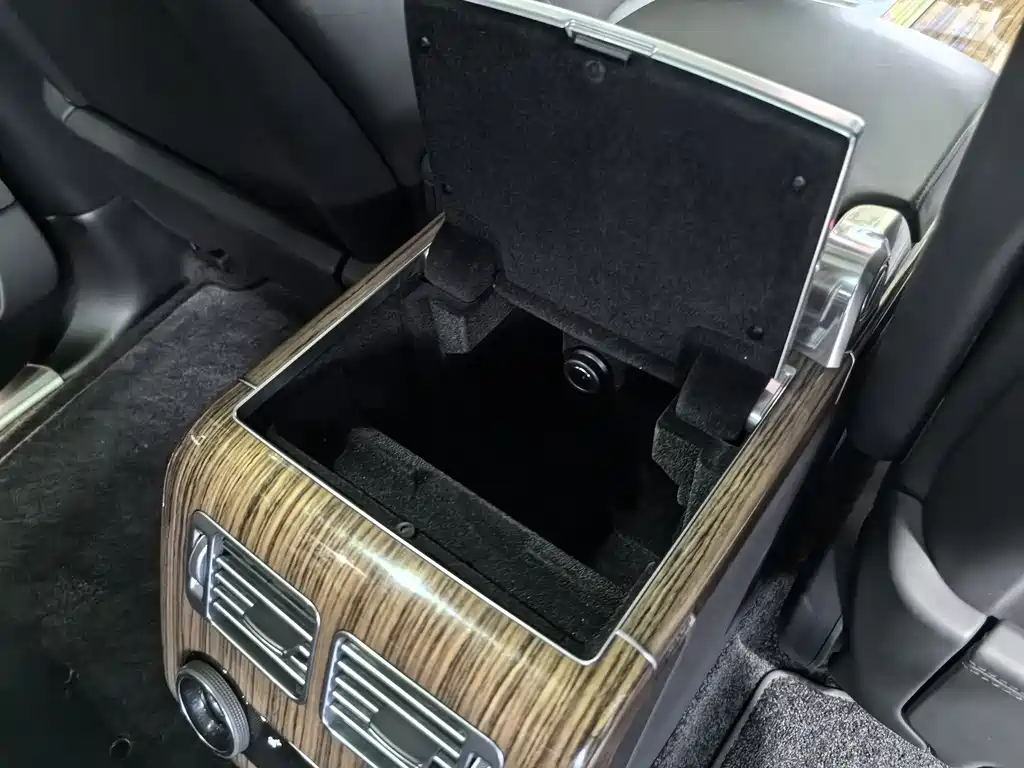 Range Rover 2019 3.0 SC V6 Legendary Extended Edition купить на сайте DeffCars
