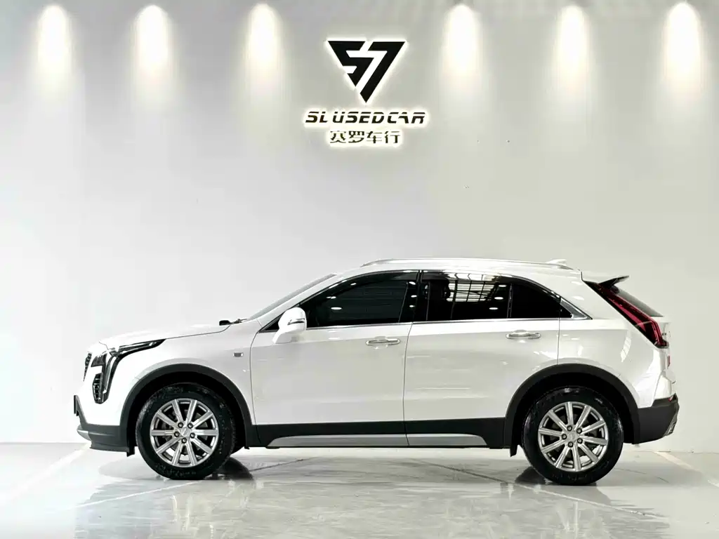 Cadillac XT4 2020 28T two-wheel drive leading model купить на сайте DeffCars