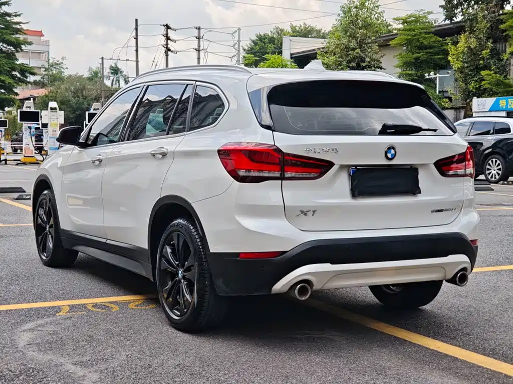 BMW X1 2020 sDrive20Li Exclusive Model купить на сайте DeffCars