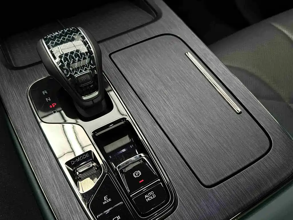 Trumpchi ES9 2024 PHEV 143km Max купить на сайте DeffCars