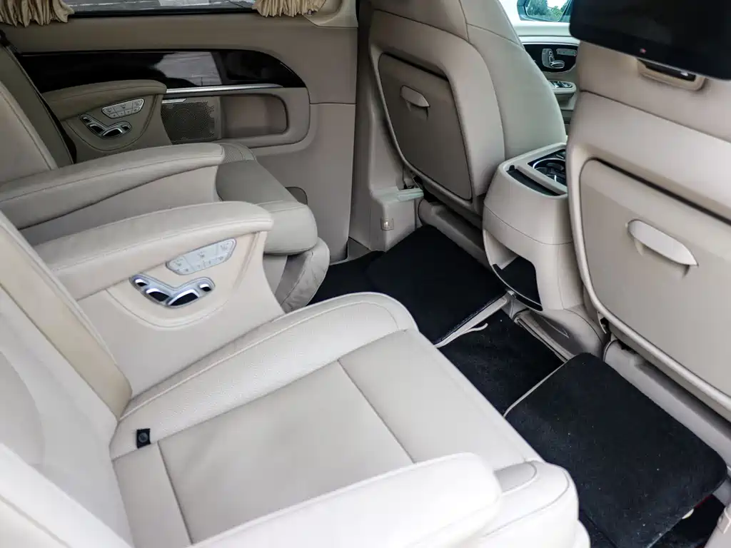 Mercedes-Benz V-Class 2016 V 260 Premium Edition купить на сайте DeffCars