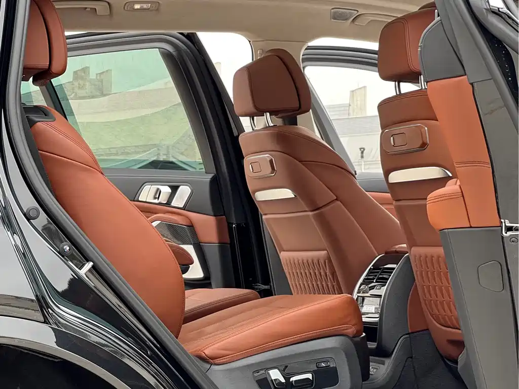 BMW X7 M60i 2023 xDrive M60i купить на сайте DeffCars