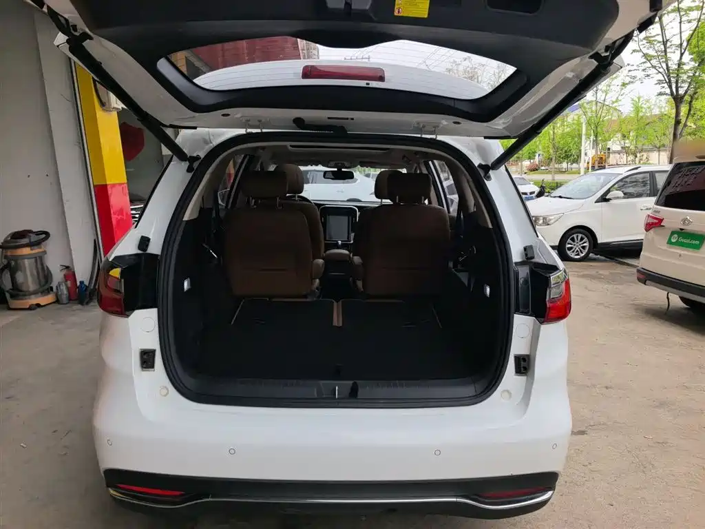 Song MAX 2018 1.5T automatic intelligent connection exclusive model 6 seats купить на сайте DeffCars