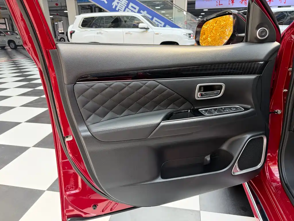 Outlander 2021 facelift 2.0L 2WD Enjoy Edition 5 seats купить на сайте DeffCars