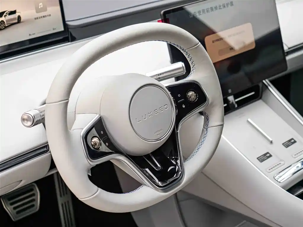 Zhijie S7 2024 Pro купить на сайте DeffCars