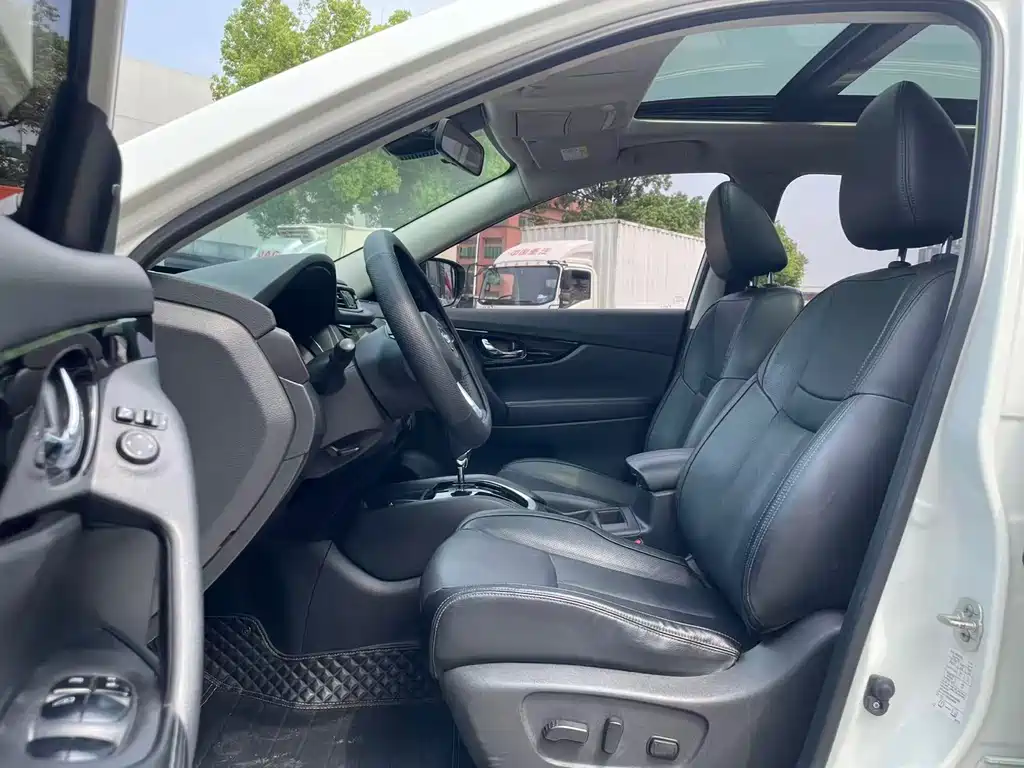 X-Trail 2019 2.0L CVT Intelligent Comfort Edition 2WD купить на сайте DeffCars