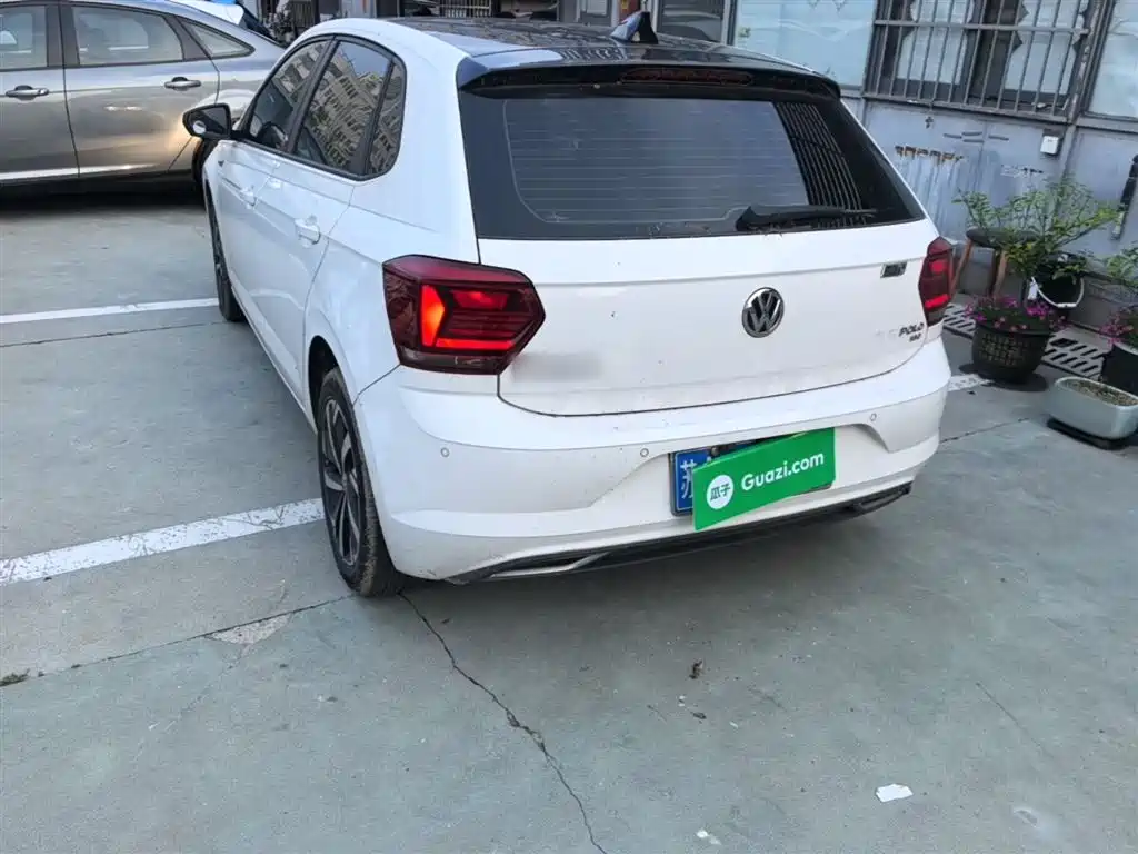 Polo 2019 Plus 1.5L Automatic Beats Trendy Edition купить на сайте DeffCars