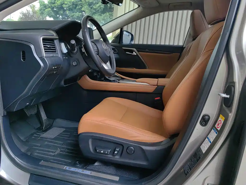 Lexus RX 2020 300 four-wheel drive elegant version National VI купить на сайте DeffCars