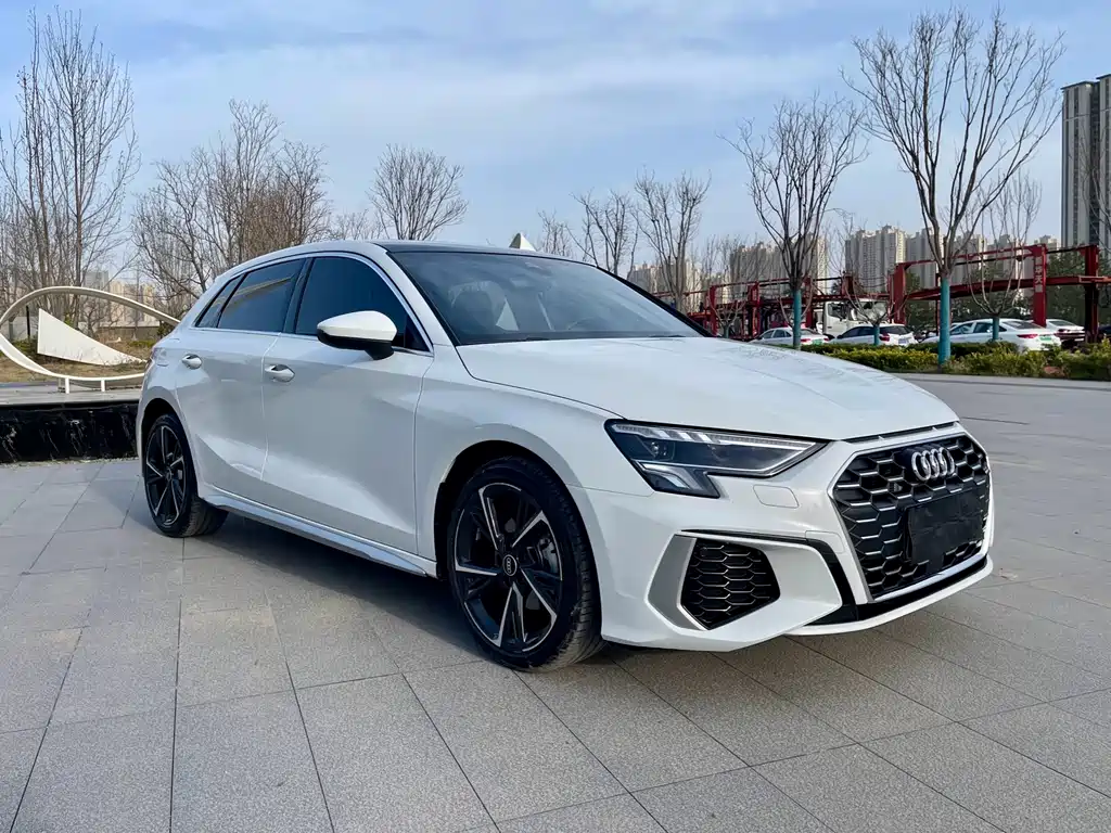 Audi A3 2023 facelift Sportback 35 TFSI stylish and sporty купить на сайте DeffCars