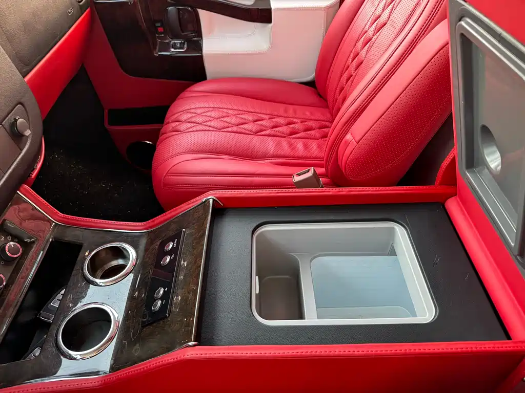 SAVANA 2017 6.0L G660S Yazun Canopy Edition купить на сайте DeffCars