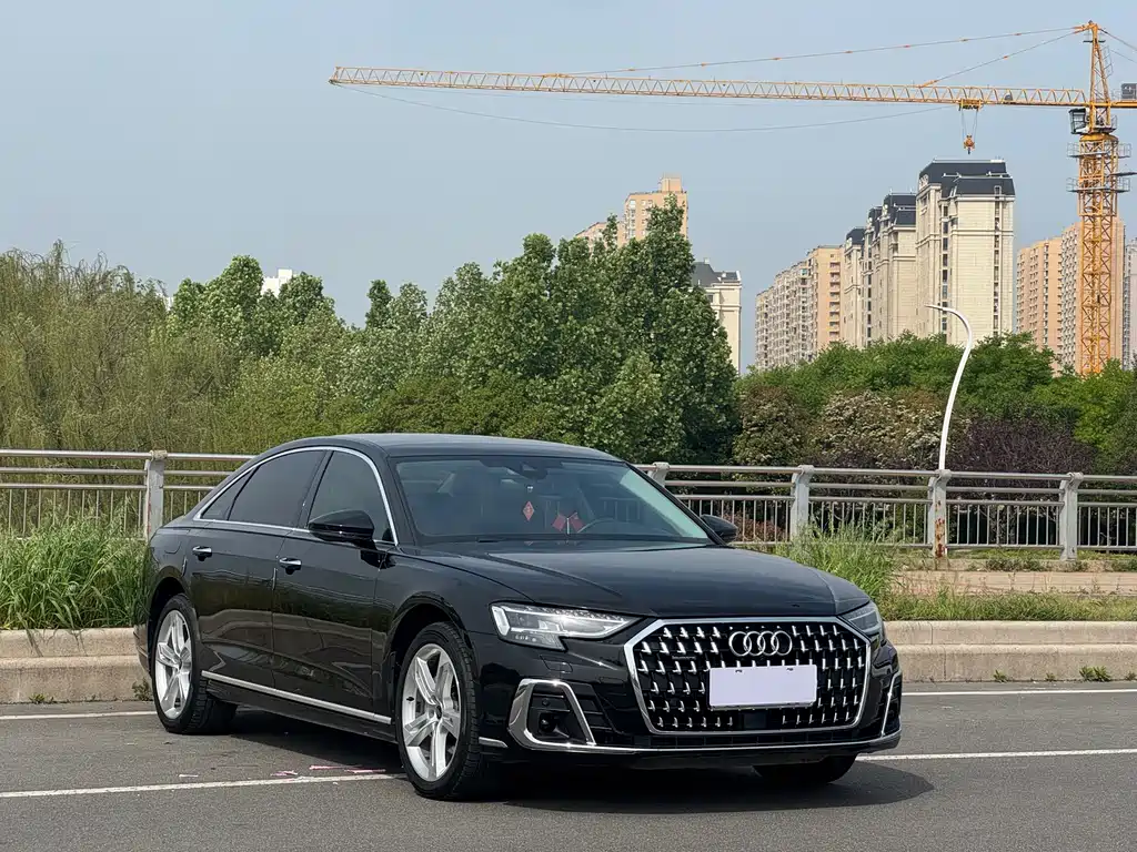 Audi A8 2023 A8L 50 TFSI quattro Premium Selection купить на сайте DeffCars