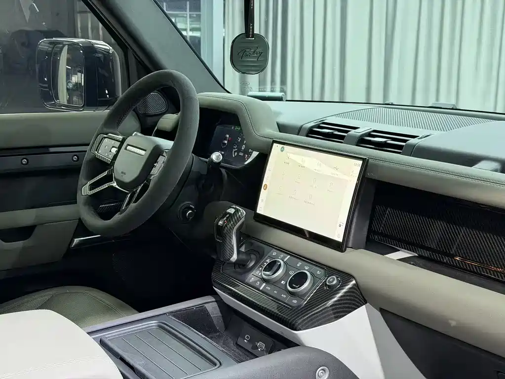 Land Rover Defender 2022 90 3.0T P400 XS купить на сайте DeffCars