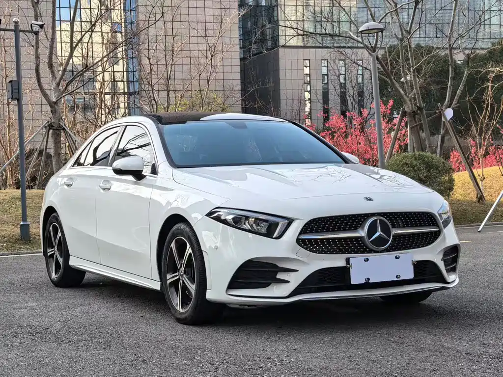 Mercedes-Benz A-Class 2022 A 200 L Sports Sedan Fashionable купить на сайте DeffCars