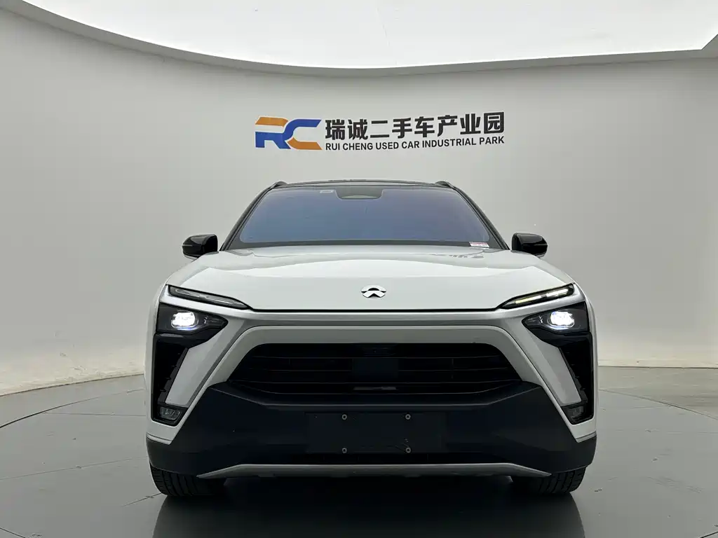 NIO ES8 2020 580KM six-seater version купить на сайте DeffCars