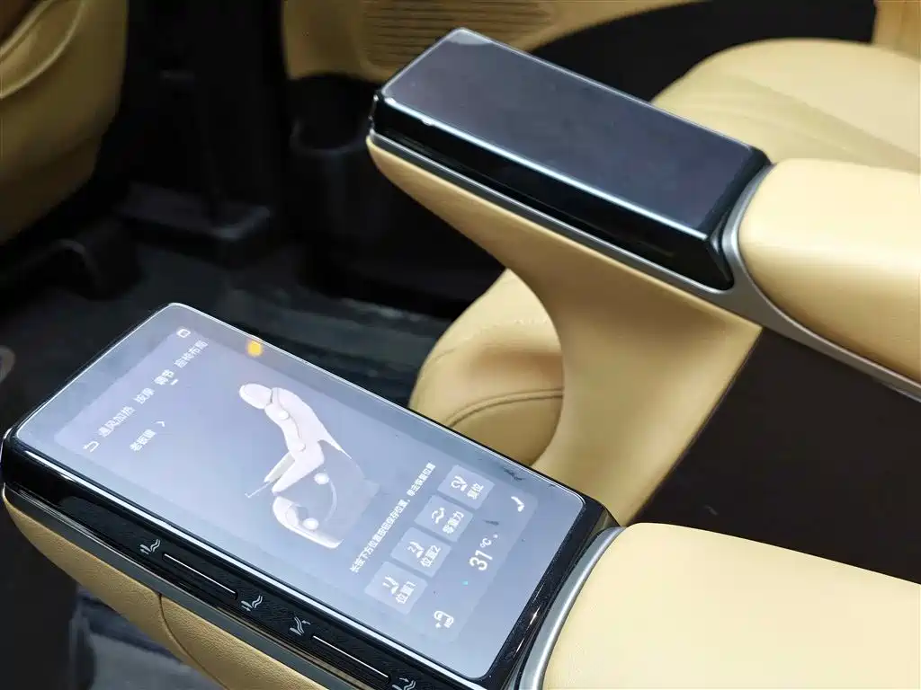 Denza D9 2025 DM-i smart driving version 1020 four-wheel drive exclusive model купить на сайте DeffCars