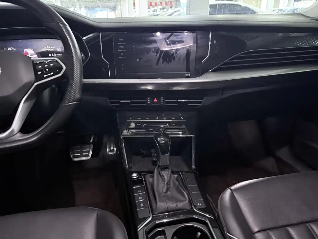 Passat 2023 330TSI Elite Edition купить на сайте DeffCars