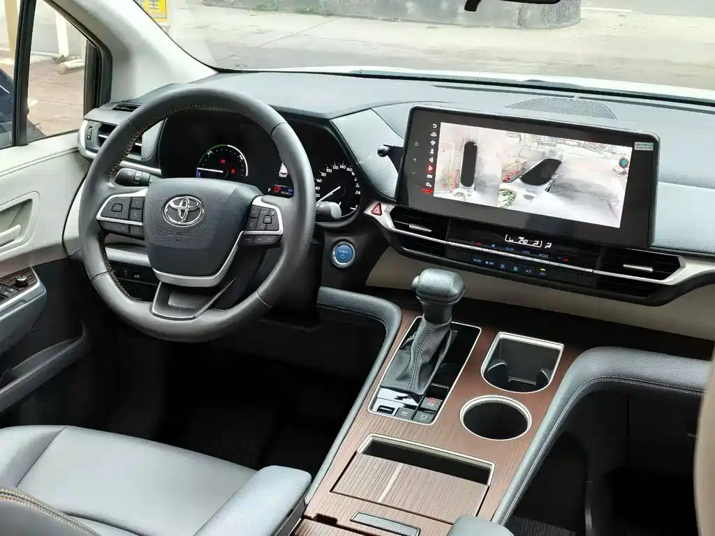 SIENNA 2021 2.5L Hybrid Comfort Edition купить на сайте DeffCars