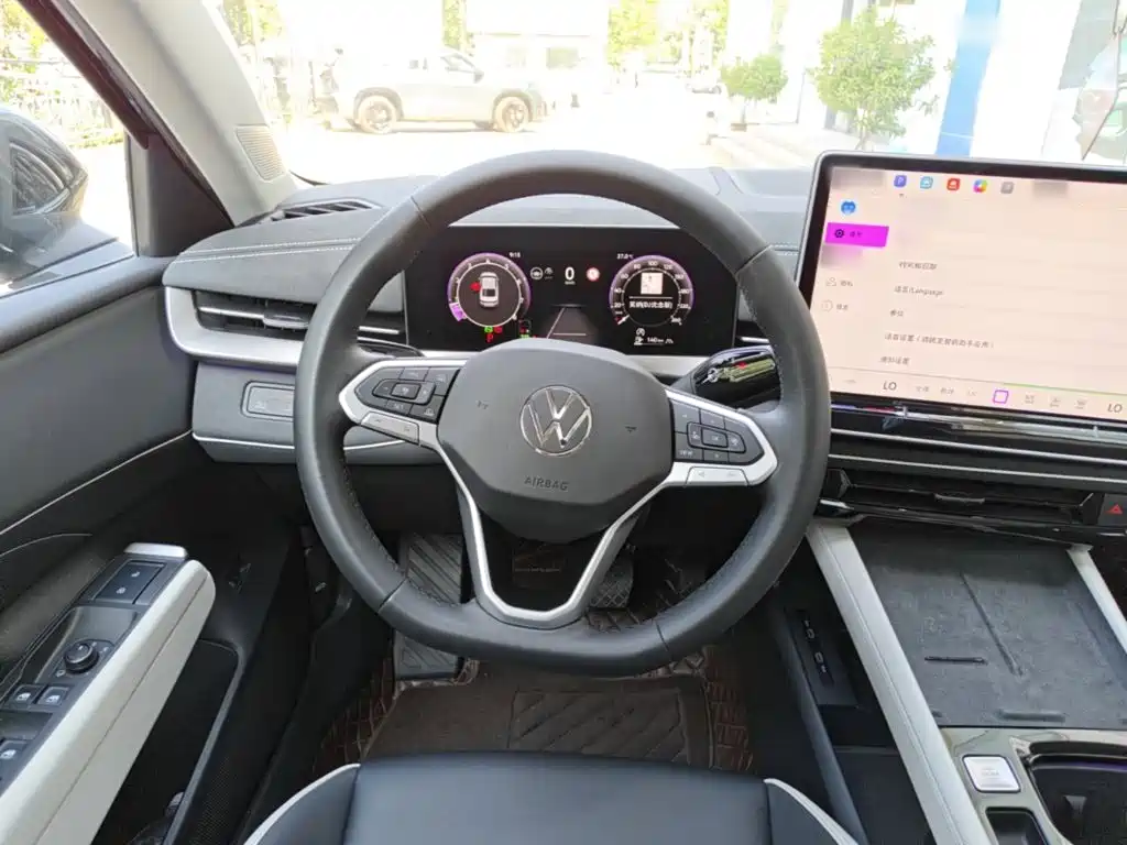 Sagitar 2026 L 300TSI DSG luxury model купить на сайте DeffCars