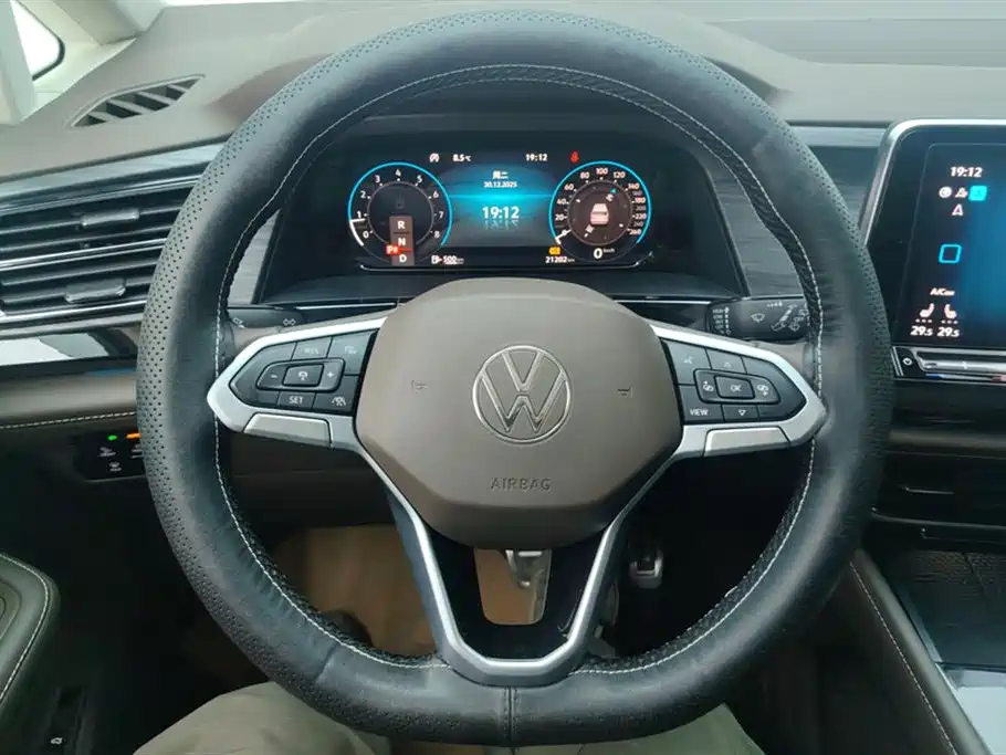 Weiran 2024 380TSI Premium Edition купить на сайте DeffCars