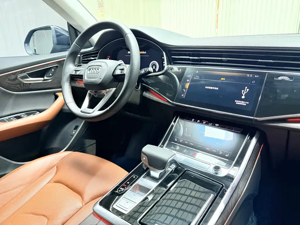 Audi Q8 2019 55 TFSI luxury and dynamic model купить на сайте DeffCars