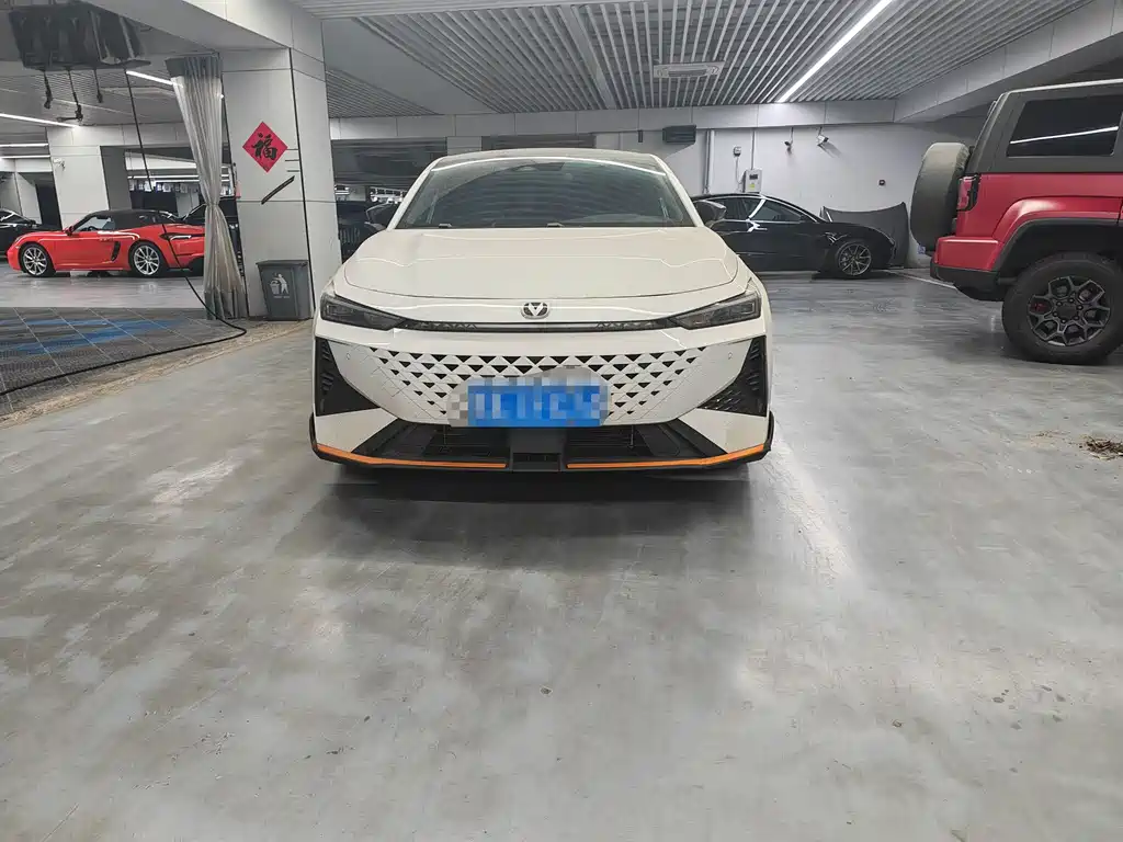 Changan UNI-V 2025 1.5T 500Bar premium sports model купить на сайте DeffCars